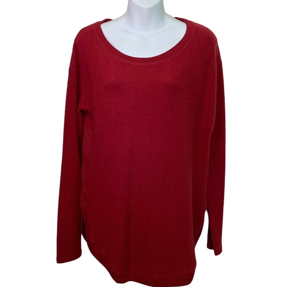 Kismet SO SOFT RED LONG SLEEVE SWEATER SIZE MEDIUM